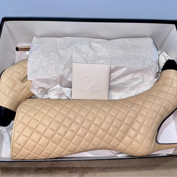 CHANEL Vintage Authentic Quilted beige boots size 39 - Picture 4 of 7